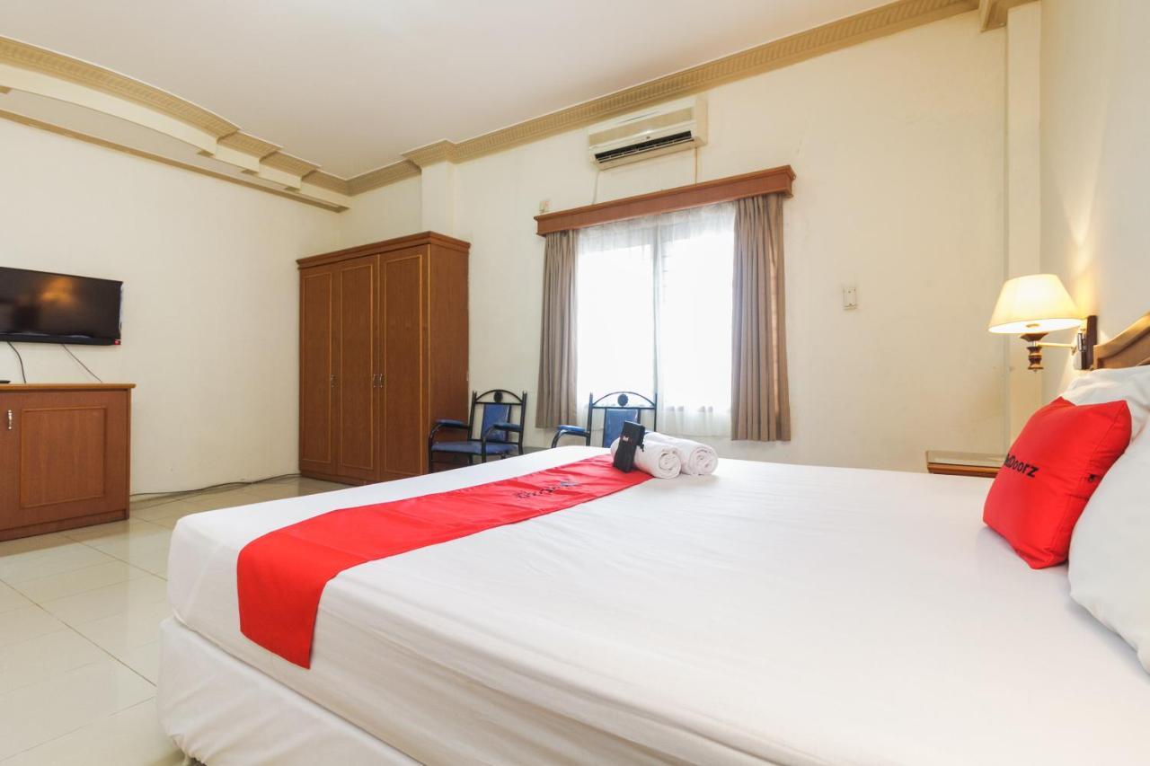 Reddoorz Plus Near Taman Siring Benuaanyar Eksteriør billede